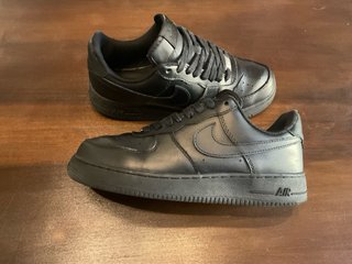 Nike Air Force 1 nere taglia 40.5