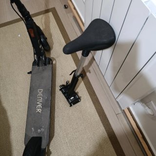 Patinete eléctrico con asiento