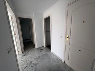 Piso en alquiler en Parque Mediterráneo - Santa Paula en Málaga
