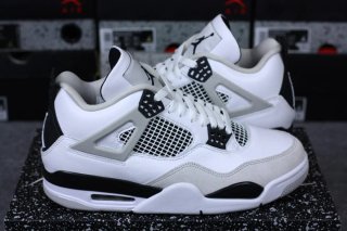Jordan 4 Military