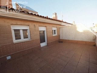 Casa adosada en venta en Tomelloso