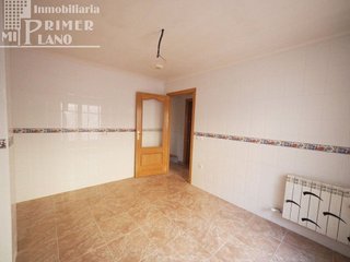 Casa adosada en venta en Tomelloso
