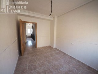 Casa adosada en venta en Tomelloso