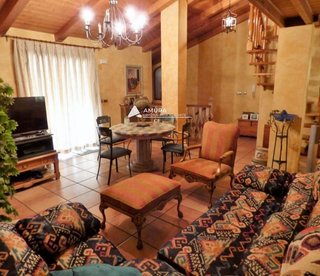 Casa adosada en venta en Crevillent