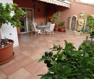 Casa adosada en venta en Crevillent