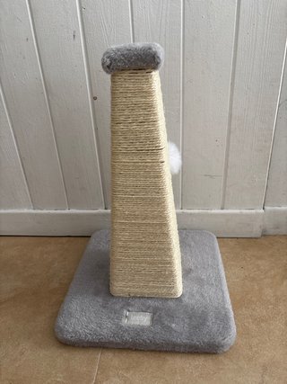 Rascador para gatos nuevo