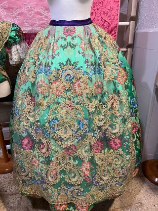 Traje de Fallera Talla 34-36 SXIX y manga larga