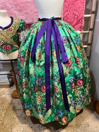 Traje de Fallera Talla 34-36 SXIX y manga larga