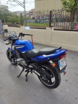 Suzuki GS500 2008 Etiqueta C