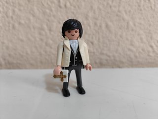 Playmobil niño comunión con traje