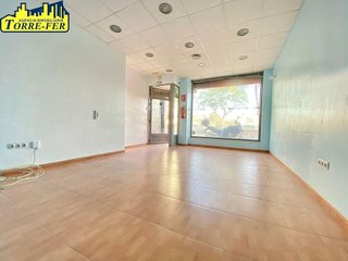 Local comercial en venta en San Luis en Almería