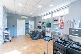 Local comercial en venta en Tenderina Baja - Ventanielles en Oviedo