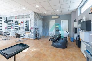 Local comercial en venta en Tenderina Baja - Ventanielles en Oviedo