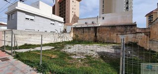 Terreno en venta en Zona Puerto Deportivo en Fuengirola