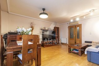 Piso en venta en Ensanche en Alcalá de Henares
