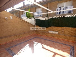 Casa adosada en alquiler en La Patacona en Alboraya