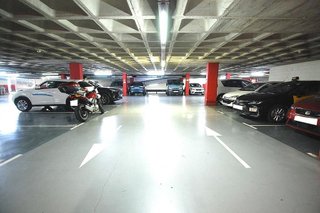 Garaje en venta en Artigas - Llefià en Badalona