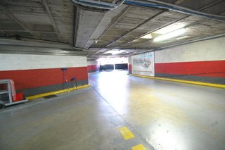 Garaje en venta en Artigas - Llefià en Badalona