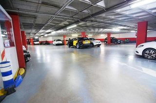 Garaje en venta en Artigas - Llefià en Badalona