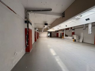 Local comercial en venta en Les Arenes - La Grípia  Can Montllor en Terrassa