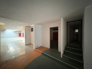 Local comercial en venta en Les Arenes - La Grípia  Can Montllor en Terrassa