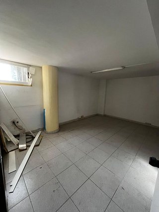Local comercial en venta en Les Arenes - La Grípia  Can Montllor en Terrassa