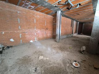 Local comercial en alquiler en Restón I - Restón II en Valdemoro
