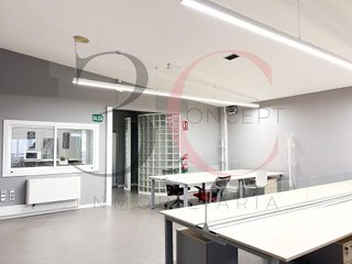 Nave industrial en alquiler en Coruxo - Oia - Saiáns en Vigo