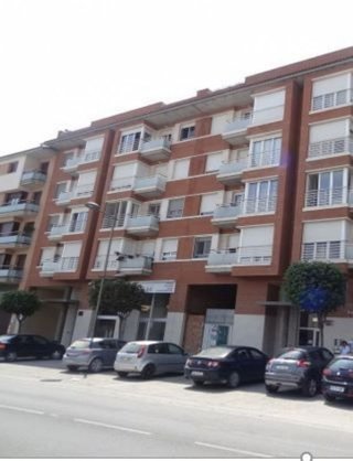 Garaje en venta en Binéfar