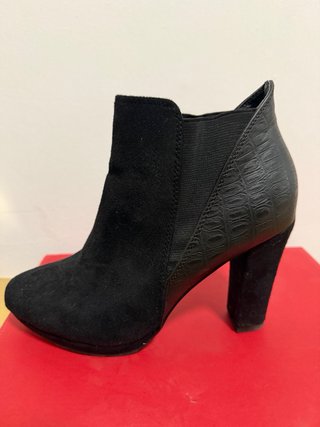 Zapatos de tacón beig, azul, negro, marron