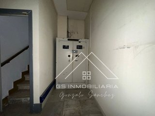 Edificio en venta en Cabra
