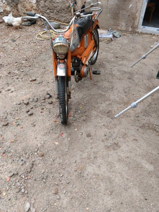 Malaguti Moped Naranja
