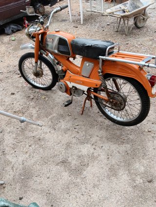 Malaguti Moped Naranja