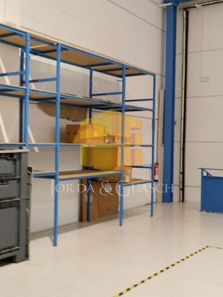 Nave industrial en alquiler en Centre - Eixample – Can Llobet – Can Serra en Barbera del Vallès