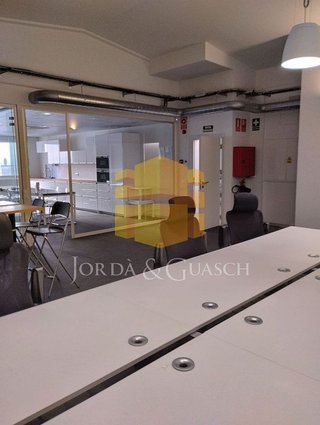 Nave industrial en alquiler en Centre - Eixample – Can Llobet – Can Serra en Barbera del Vallès