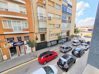Oficina en alquiler en La Plana en Esplugues de Llobregat