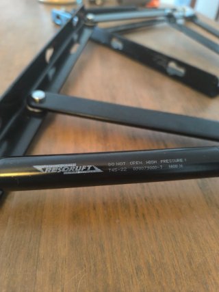Bisagra elevable pistón canapé 150