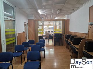 Local comercial en alquiler en Alcalá la Real