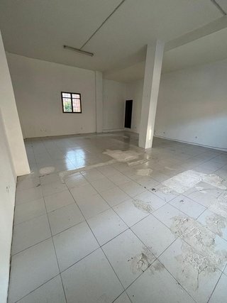 Local comercial en alquiler en Benavente