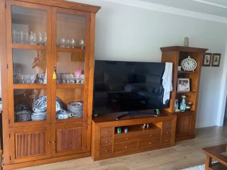 Mueble de salón de madera