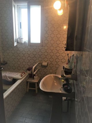 Hotel en venta en Grove (O)