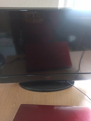 Televisor Sunstech Negro y Rojo
