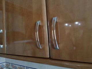 Mueble de cocina madera y cristal