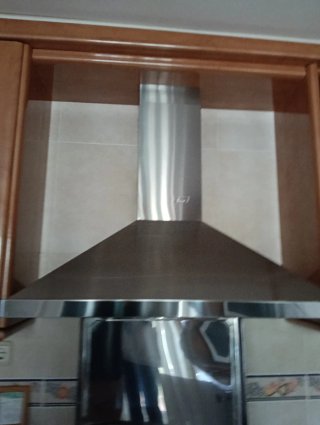 Mueble de cocina madera y cristal