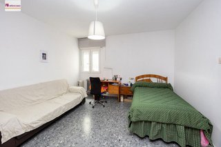 Piso en venta en Pajaritos - Plaza de Toros en Granada