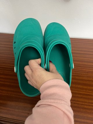 Zuecos Sanitarios Feliz Caminar Talla 42