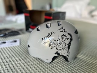 Casco Bestial Wolf Unisex Gris
