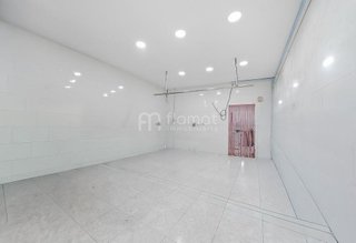 Casa pareada en venta en L'Eixample en Figueres