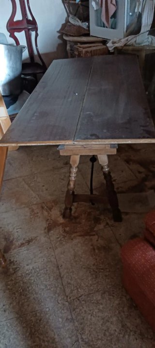 Conjunto Comedor Antiguo Madera y Cuero