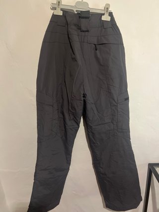 Pantaloncini da sci grigi con bretelle